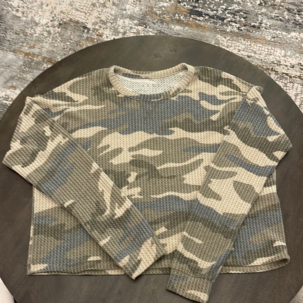 camouflage sweater, rarely worn